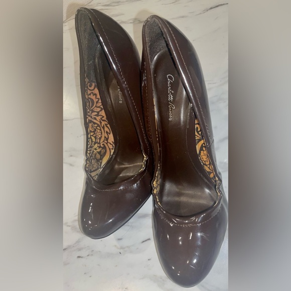 ⭐️Pre owned Charlotte Russe brown slip on pumps.sz 7 9 1/4 “ toe to back of heel - Picture 2 of 6